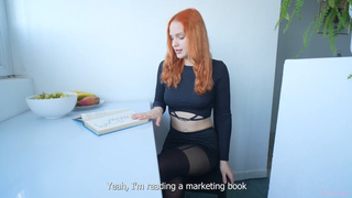 Тебе нужно сосать член вот так и садиться, чтобы научиться, или ты дашь мне его на столе?